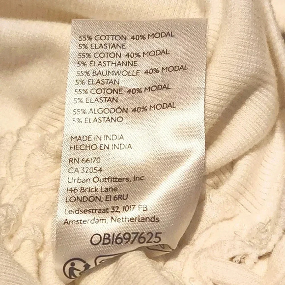 NWOT Pilcro white tank tee with side Ruching Size Large - Picture 4 of 5